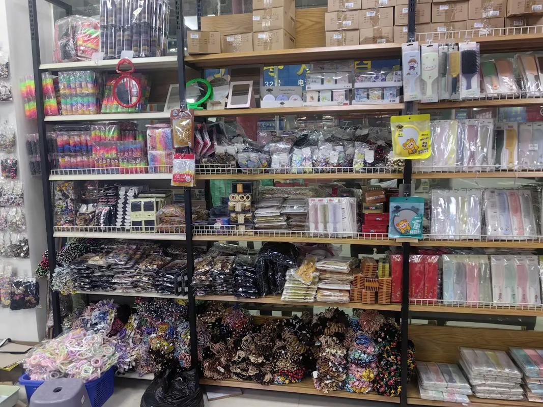 專(zhuān)注批發(fā)，品質(zhì)先行 從日用百貨到木材銷(xiāo)售的一站式實(shí)體經(jīng)營(yíng)
