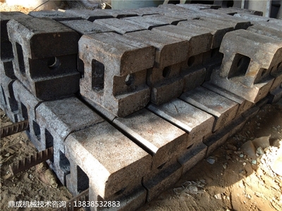 破碎機錘頭在工業(yè)生產(chǎn)中的關鍵作用