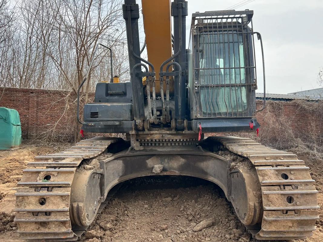 二手徐工490挖掘機帶195破碎錘及鑄造件轉讓，機會難得！